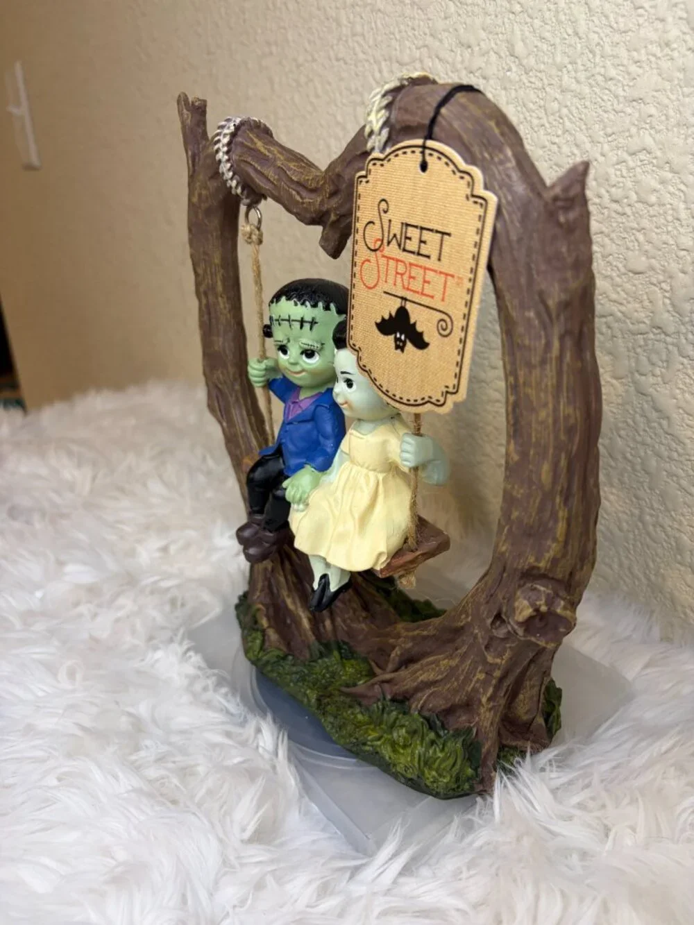 Sweet Street Frankenstein Bride Swing Halloween Figurine Statue NWT